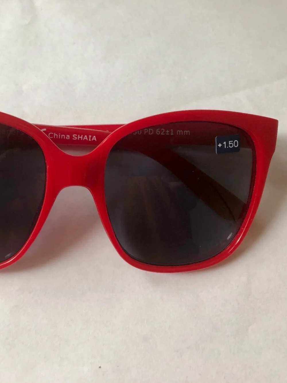 Peepers new red